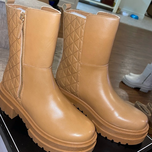 🆕🌿🧡QUPID: TAN Quilted Booties SIZE 8 - Picture 4 of 11